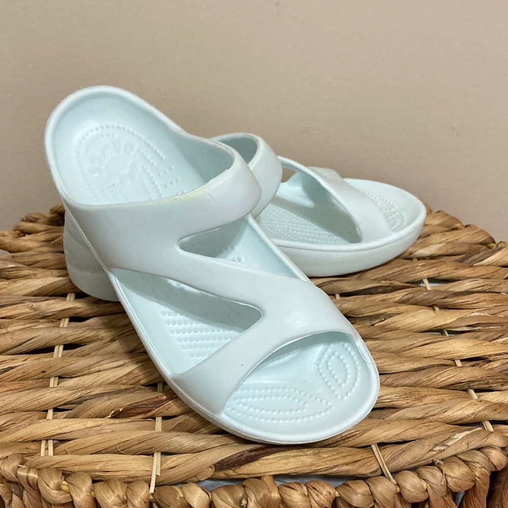 Dawgs Women's Sky Blue Slide Comfortable Sandals! 💥 - Picture 2 of 14